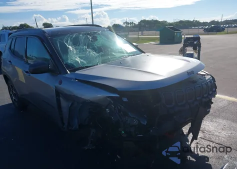 2022 Jeep Compass Trailhawk 4X4 from USA, damaged, VIN 3C4NJDDB0NT105444